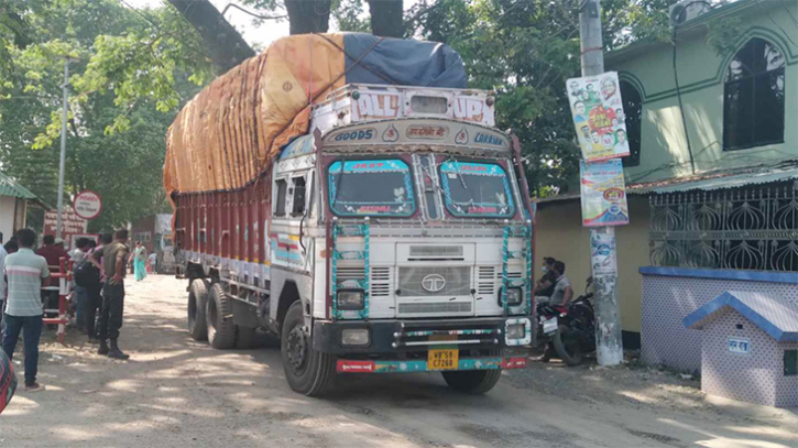 হিলি দিয়ে সজনে ডাঁটা আমদানি শুরু