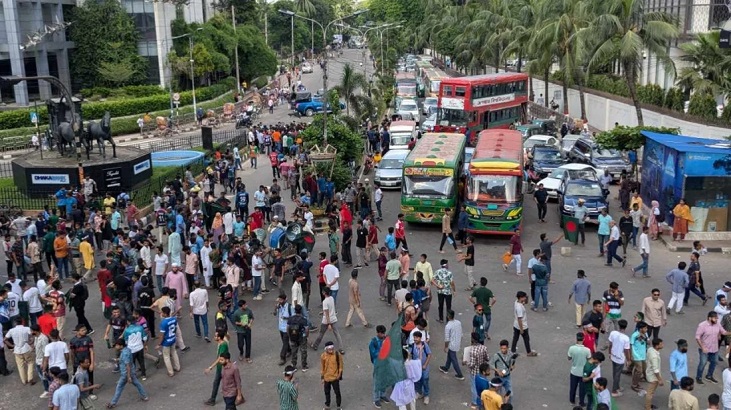 রাজধানীর আরও সাত স্থানে ‘বাংলা ব্লকেড’ ঘোষণা