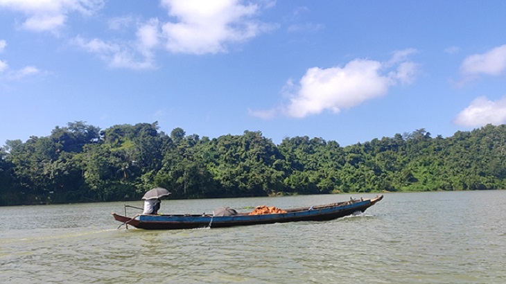 কাপ্তাই হ্রদে নৌযান চলাচলে নিষেধাজ্ঞা